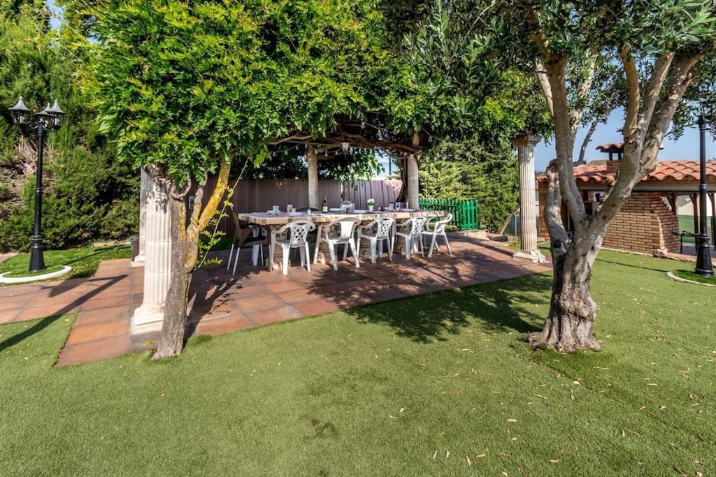 Casa Rural Con Piscina Privada, Barbacoa, Wifi Y Parking Incluido Viloví de Oñar 外观 照片